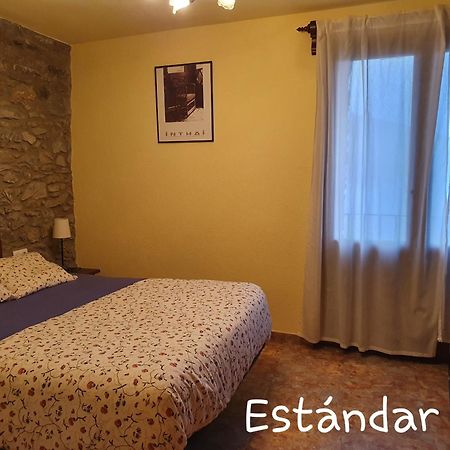 Apartaments Rurals XIX Керальбс Номер фото